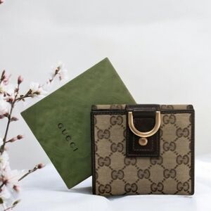 Gucci (Vintage) Monogram D-Ring Abbey GG Canvas Compact-Box & Dustbag Included